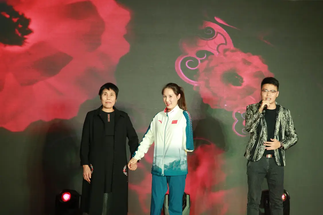 云南残疾人游泳冠军_云南省残疾人奥运会游泳冠军_残疾人奥运会游泳冠军
