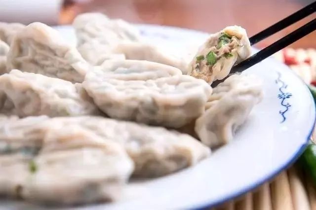 饺子日常做法家庭版视频_家庭日常饺子做法_饺子家常的做法