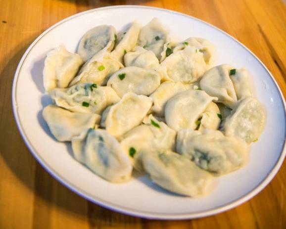 饺子家常的做法_饺子日常做法家庭版视频_家庭日常饺子做法