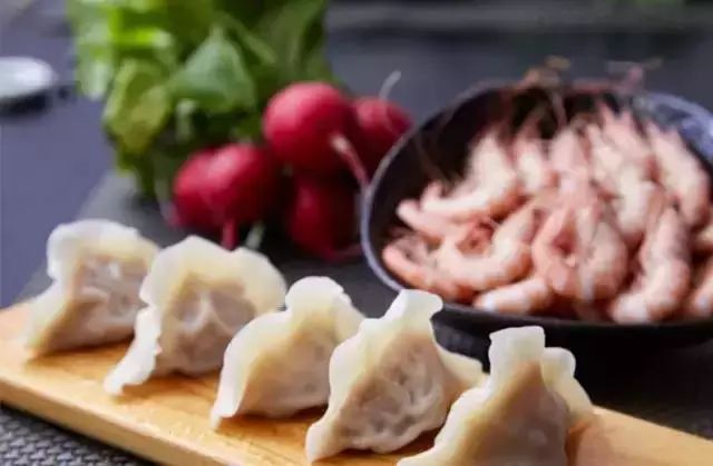 饺子日常做法家庭版视频_家庭日常饺子做法_饺子家常的做法