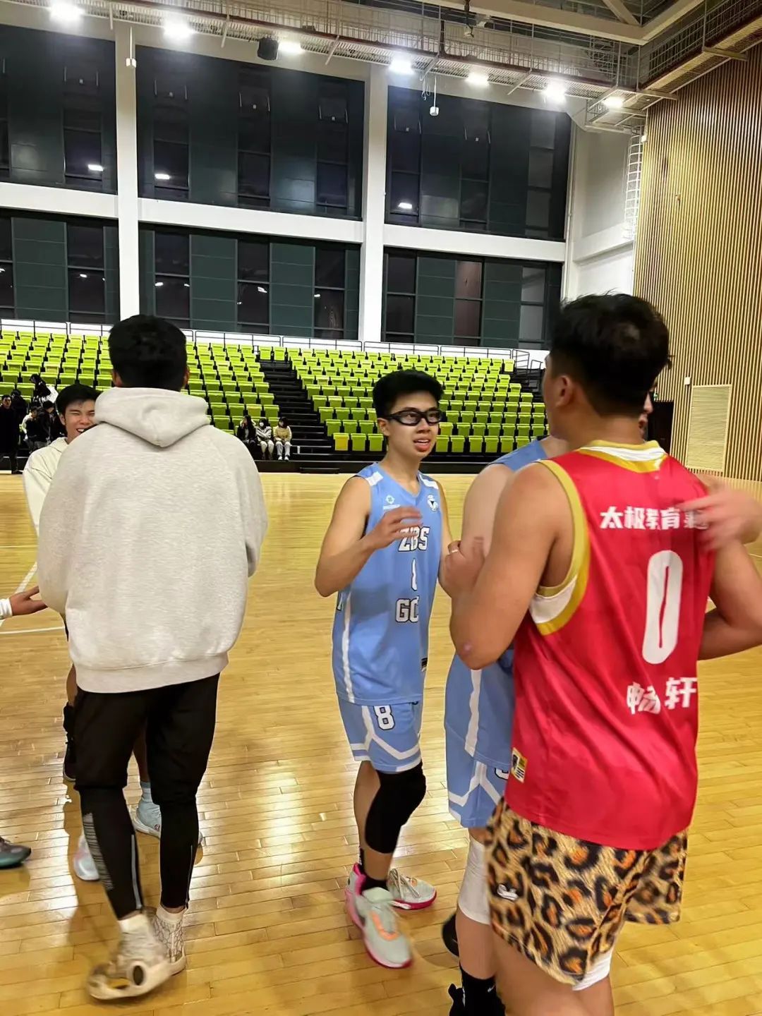 美式篮球半场尺寸_美式篮球半场规则3v3是什么_美式半场3v3篮球规则