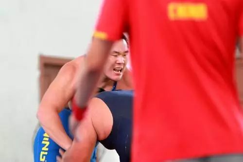 古典式摔跤判罚规则_2021古典式摔跤规则_古典摔跤规则